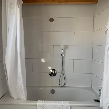 Kwatera prywatna A Cozy In A Modern House *